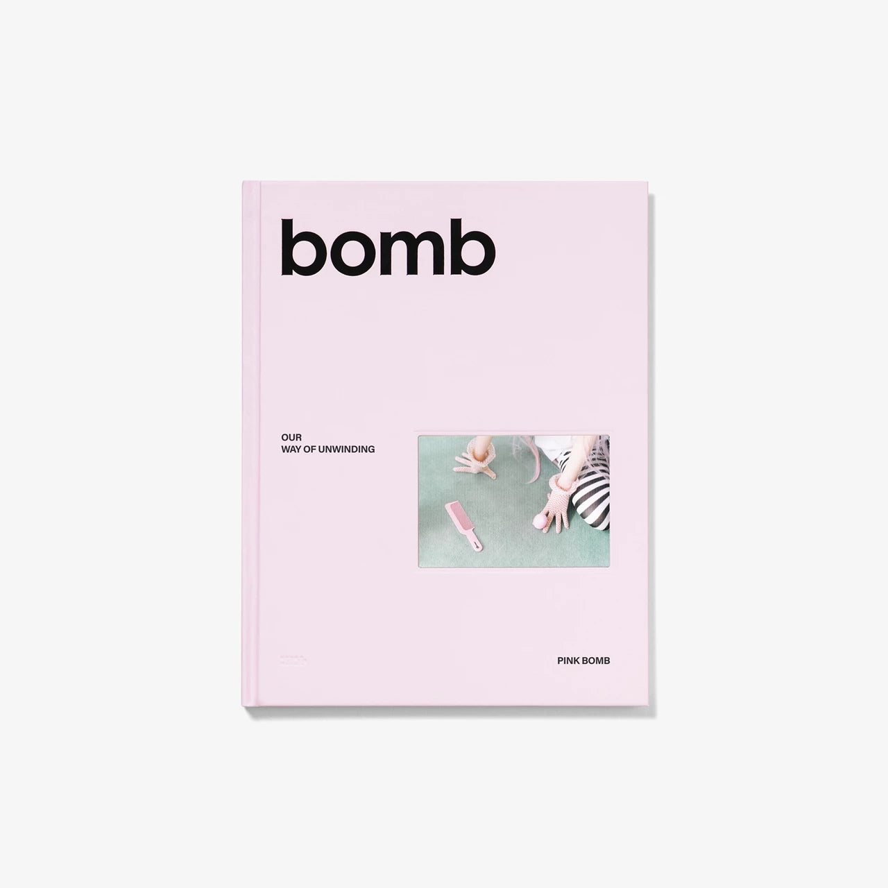 ILLIT - Bomb (Photobook Ver.)