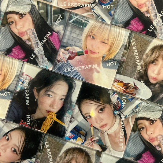 LE SSERAFIM - HOT (Photobook Ver) Weverse Magnet