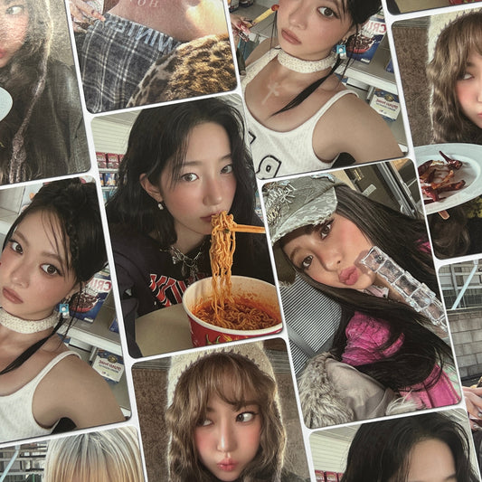 LE SSERAFIM - HOT (Photobook Ver) Weverse Photocards