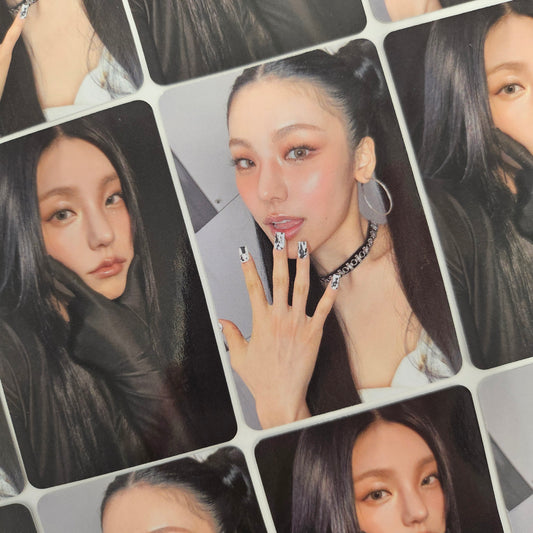 YEJI - AIR (Photobook Ver) Apple Music Photocards