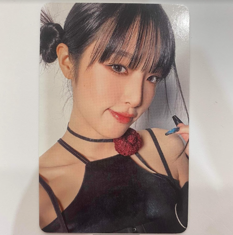 Yena - Love War Withmuu Photocards