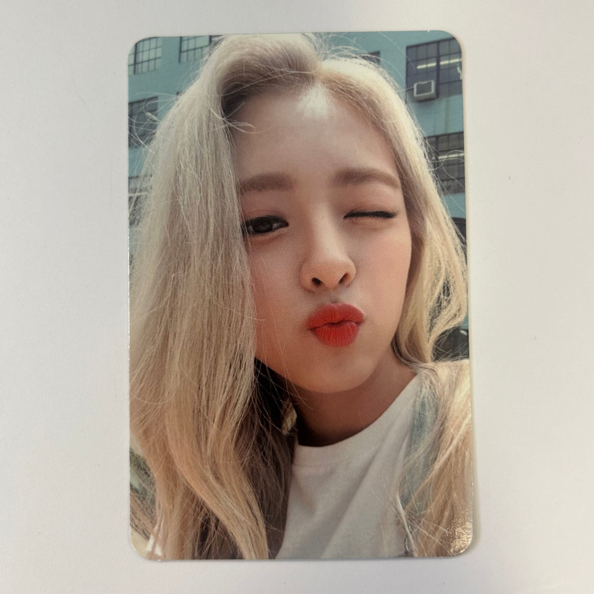 ITZY- Official Album/MD Photocards (Yuna)