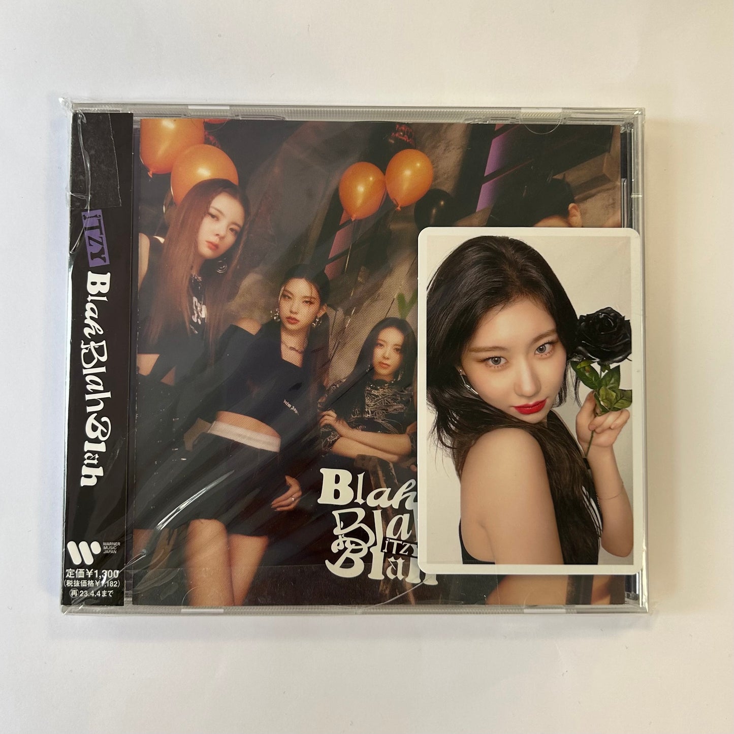 [DAMAGED] ITZY - Blah Blah Blah [Japanese Album] (Standard)