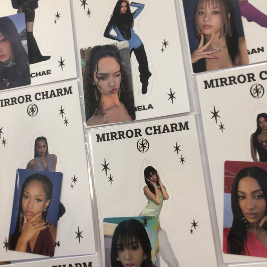 KATSEYE- 'Beautiful Chaos' Weverse Mirror Charm + Photocard