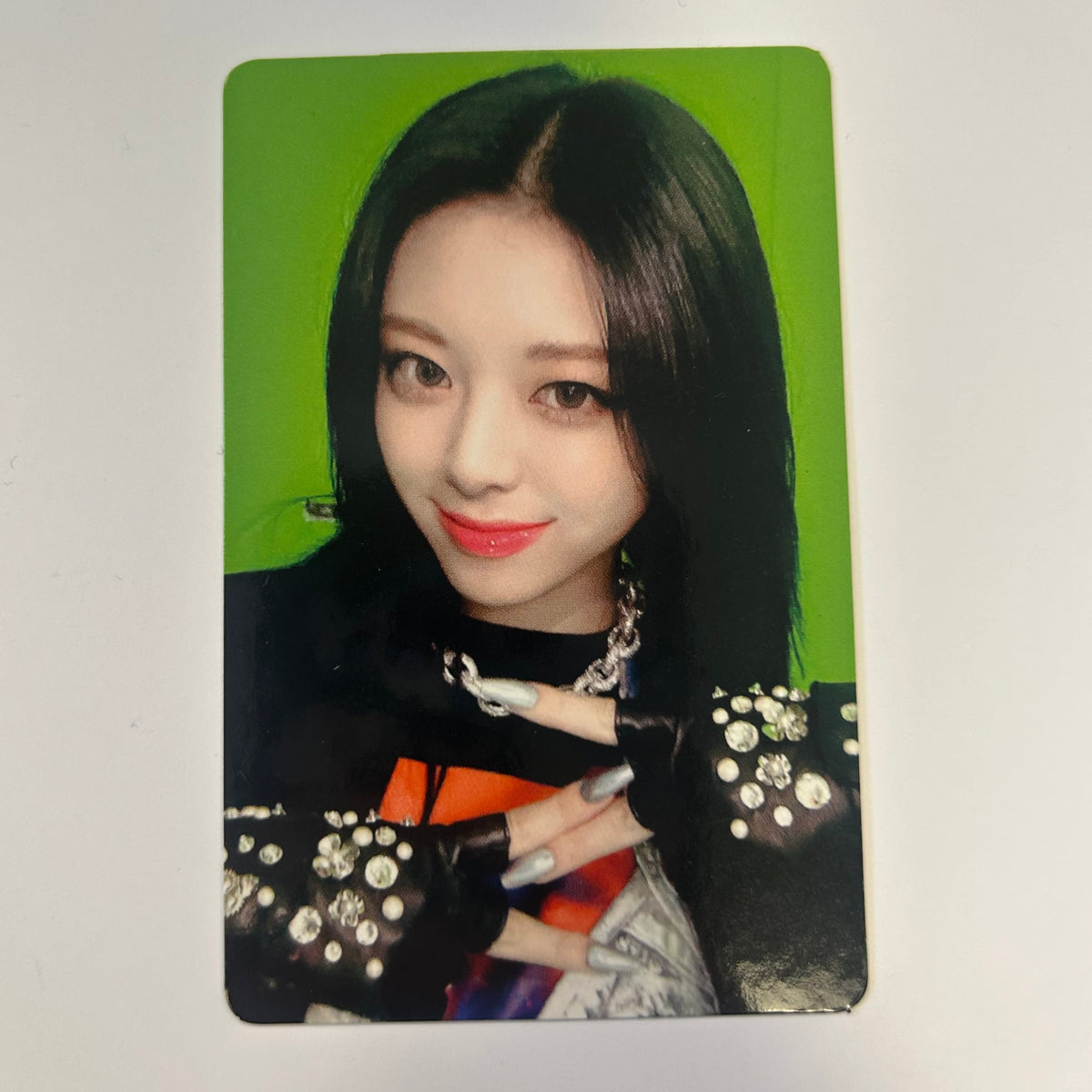 ITZY- Official Album/MD Photocards (Yuna)