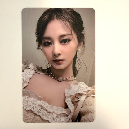 TWICE- Official Pre-order/Lucky Draw Photocards (Tzuyu)