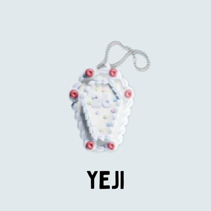 ITZY - MOTTO (Cake Clicker Keyring Ver.)