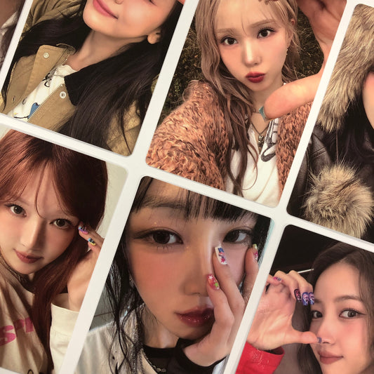 GFRIEND - SEASON OF MEMORIES Weverse Photocard and Frame