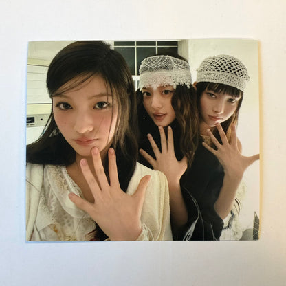 ILLIT - BOMB Stickers