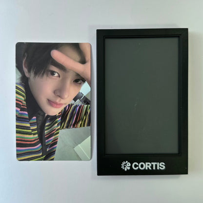 CORTIS - 'COLOR OUTSIDE THE LINES' Weverse Photo Frame & Photocard