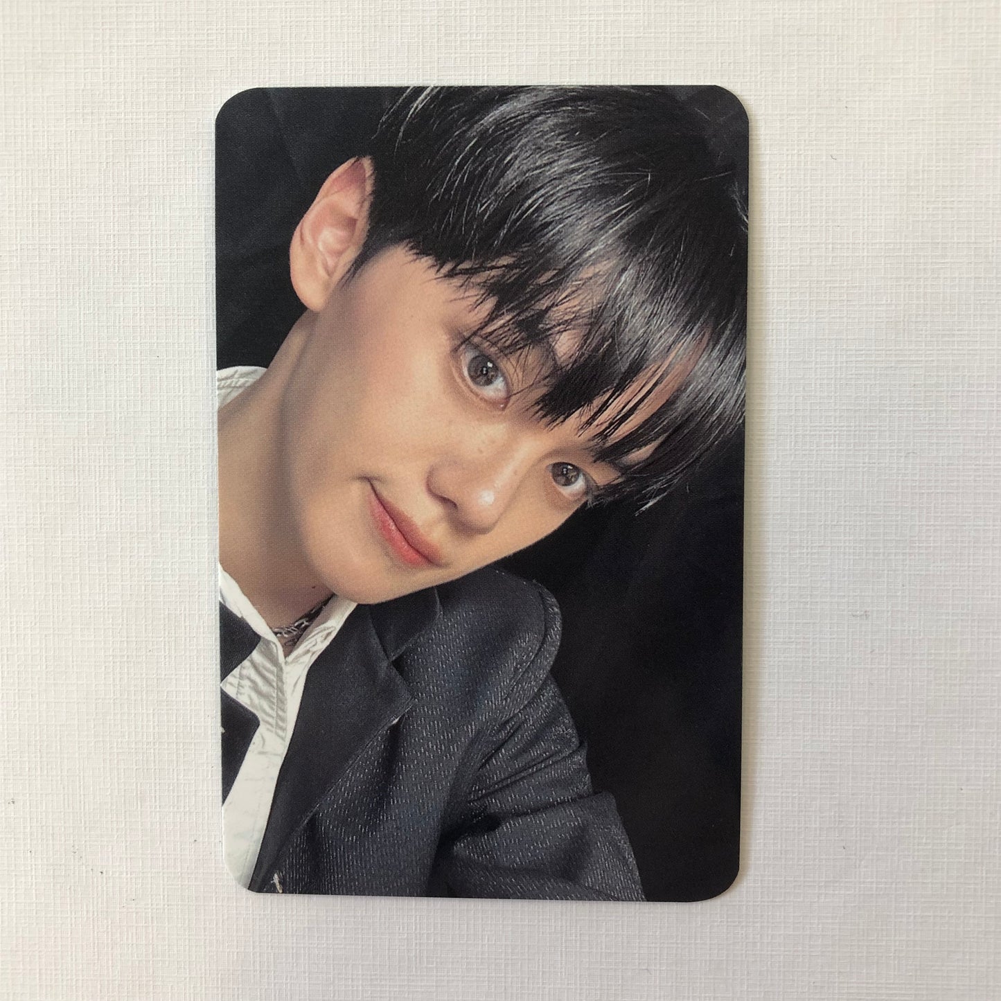 ZEROBASEONE - YOU HAD ME AT HELLO Jump Up Photocard