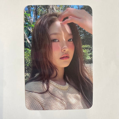 Weeekly - ColoRise Apple Music Lucky Draw Photocard