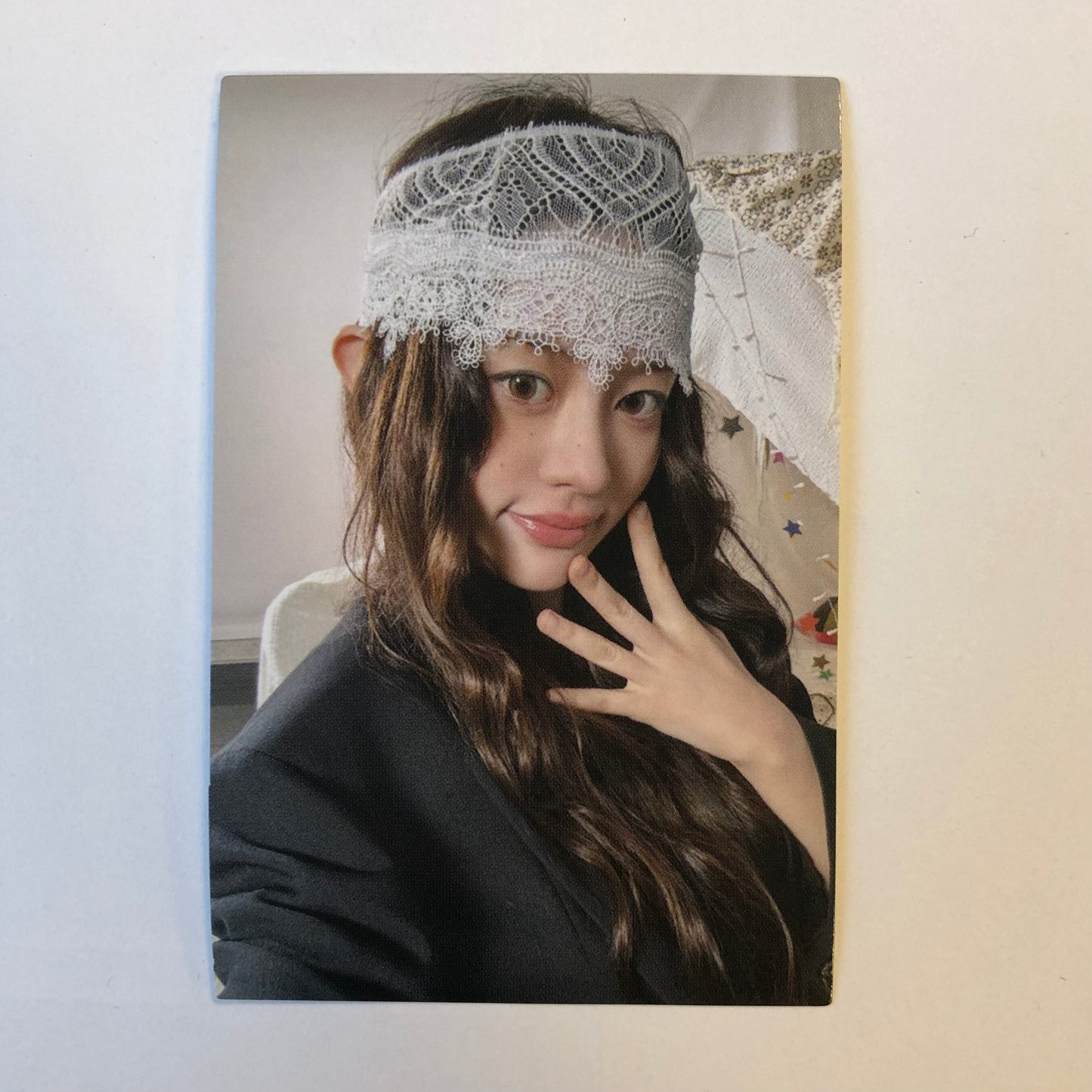 ILLIT - BOMB Stickers