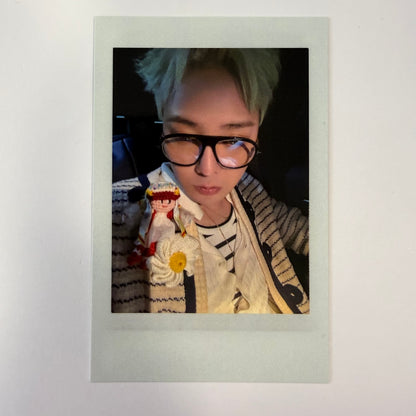 G-Dragon - Official Photocards
