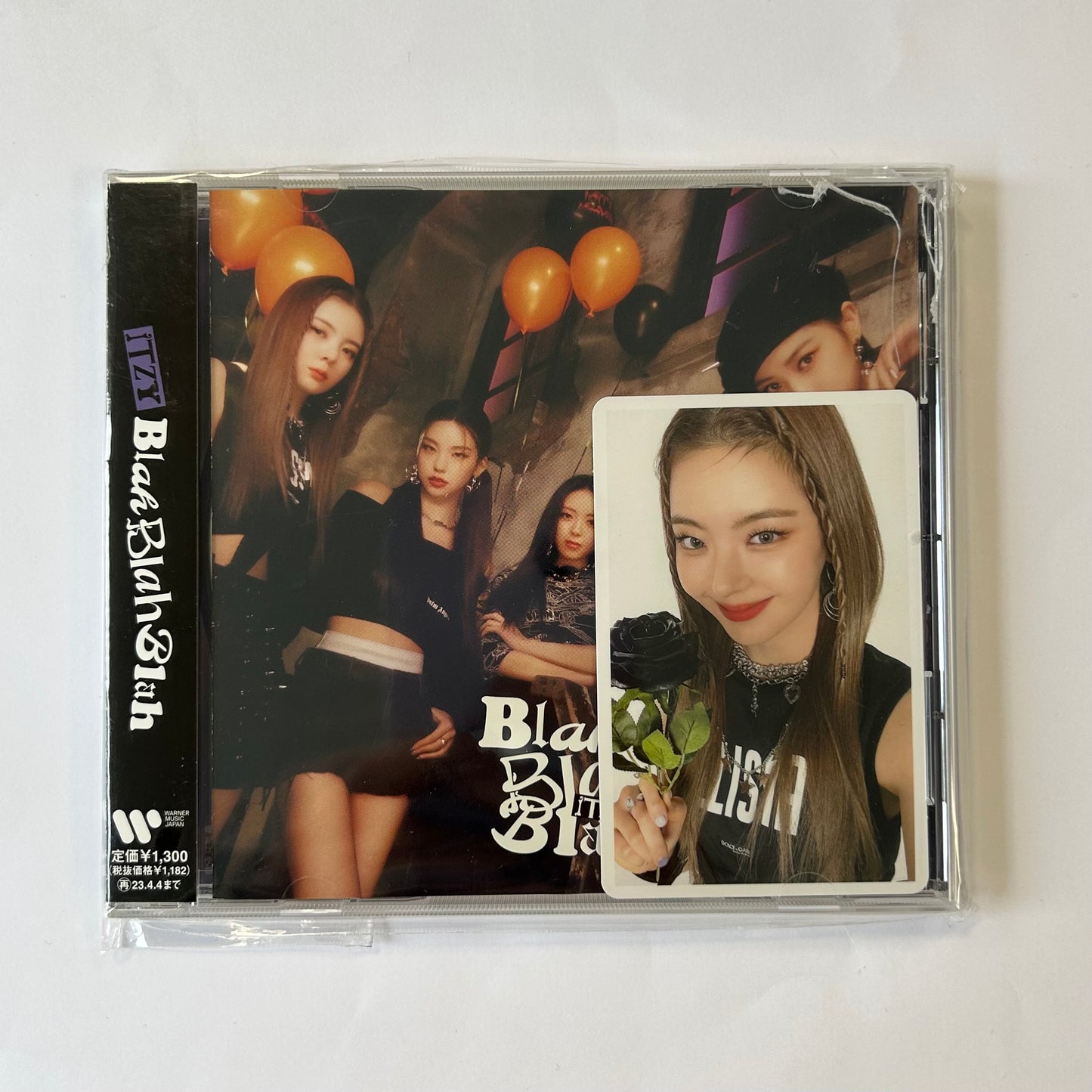 [DAMAGED] ITZY - Blah Blah Blah [Japanese Album] (Standard)
