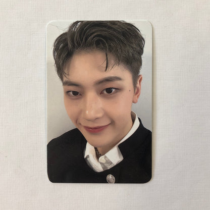 ZEROBASEONE - YOU HAD ME AT HELLO Jump Up Photocard