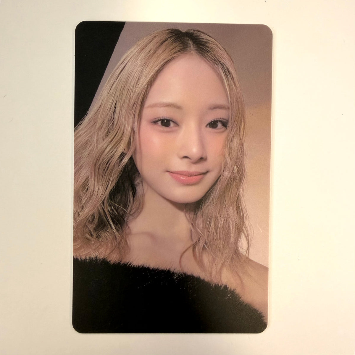 TWICE- Official Pre-order/Lucky Draw Photocards (Tzuyu)