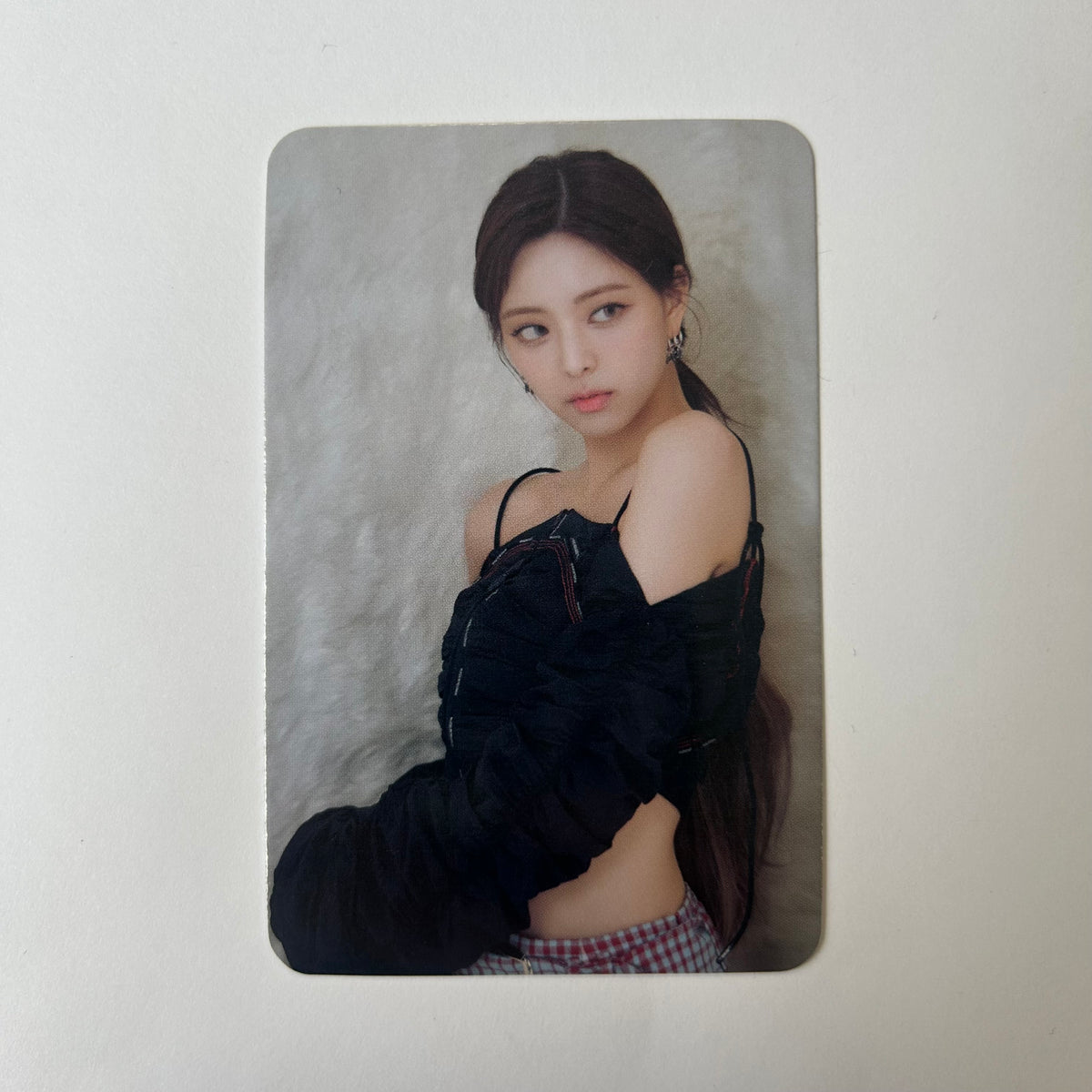 ITZY- Official Pre-order/Lucky Draw Photocards