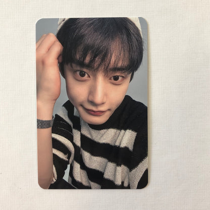 ZEROBASEONE - YOU HAD ME AT HELLO Jump Up Photocard