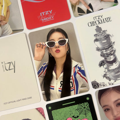 ITZY- Official Album/MD Photocards (Lia)