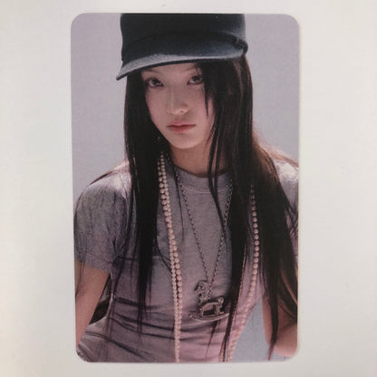 ILLIT - BOMB Apple Music Photocards