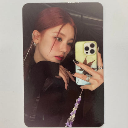 ITZY - Born To Be Album Photocards