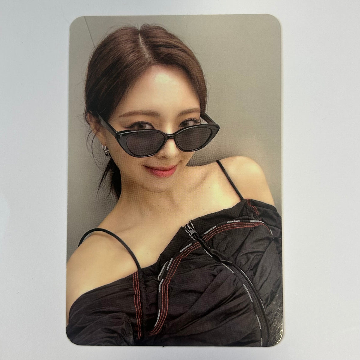 ITZY- Official Album/MD Photocards (Yuna)