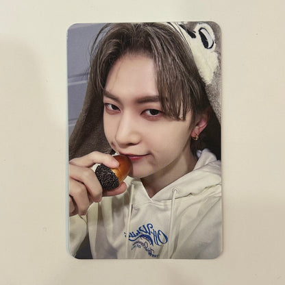 ZEROBASEONE - Melting Point Makestar Lucky Draw Photocard