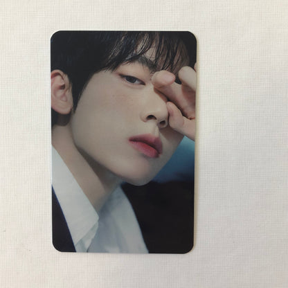 ZEROBASEONE - YOU HAD ME AT HELLO Jump Up Photocard