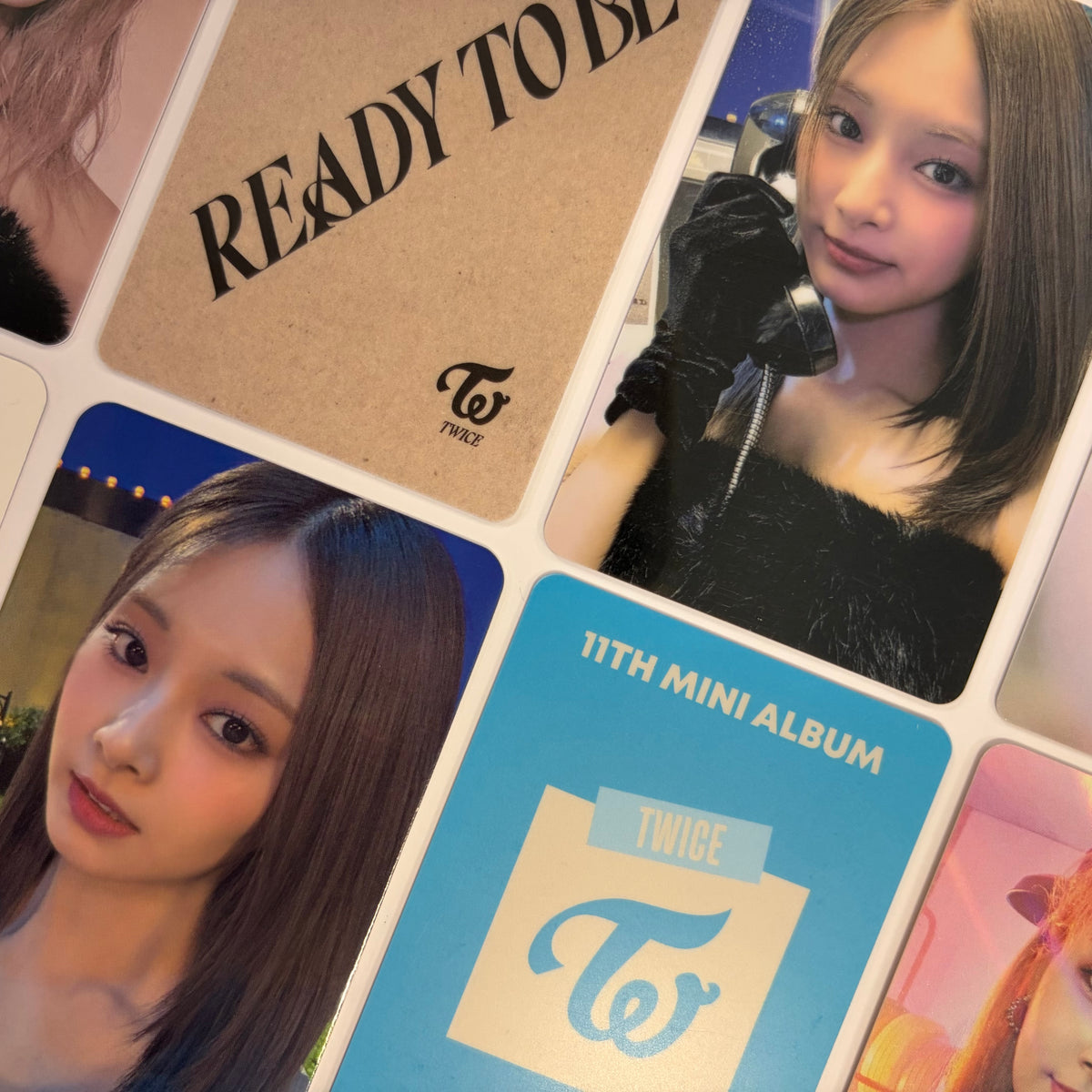 TWICE- Official Pre-order/Lucky Draw Photocards (Tzuyu)