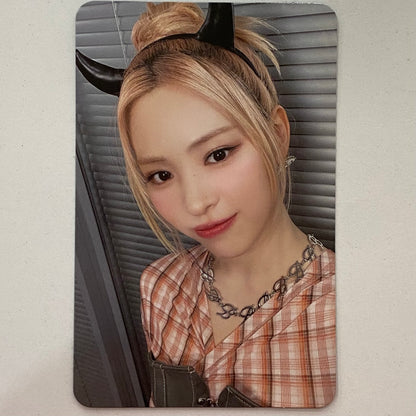 ITZY - Born To Be Makestar Round 2 Photocard