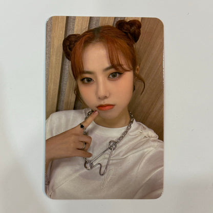 PURPLE KISS - GEEKYLAND Dear My Muse Photocard