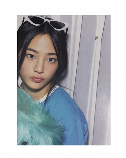 NEW JEANS - WELCOME TO ROOM 772 Mini Poster