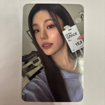 ITZY - Seasons Greetings 2025 JYP SHOP Pre-order Benefit Photocards