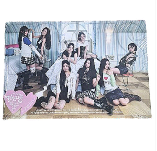 Hearts2Hearts - FOCUS (Photobook Ver.)