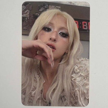 JEON SOMI - Chaotic & Confused Makestar Photocard