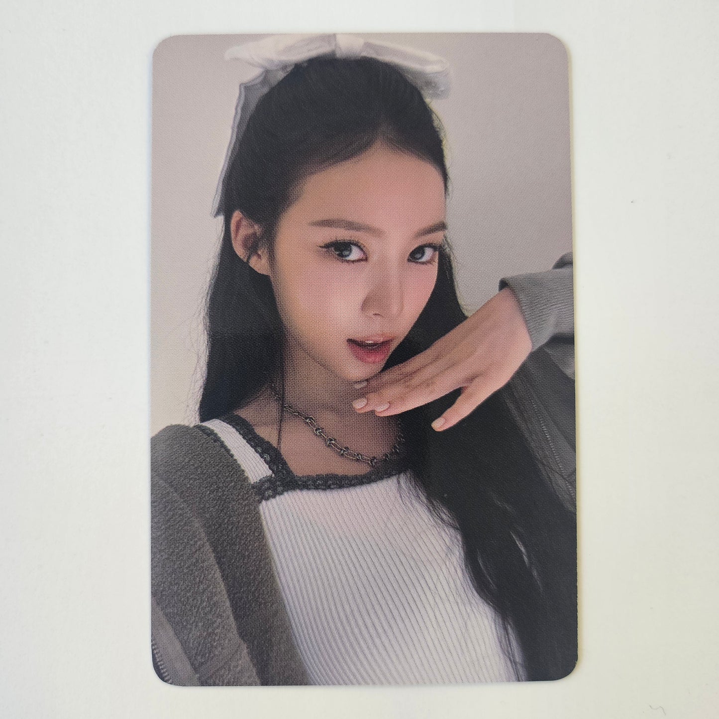 MEOVV - Official Lightstick FansLike Photocards