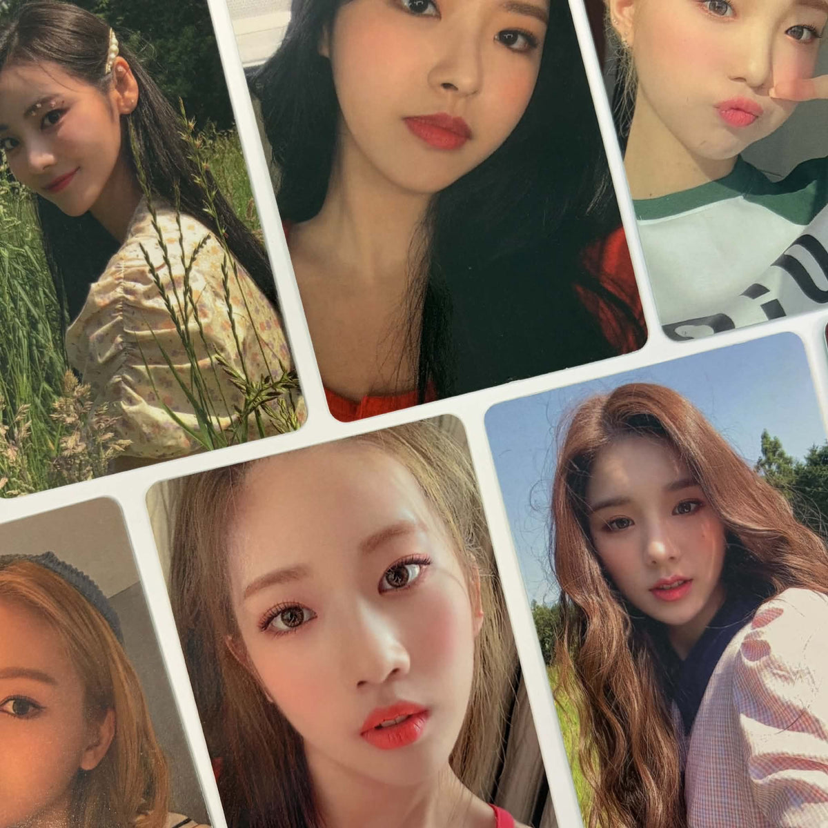 LOONA - Official Album/MD Photocards