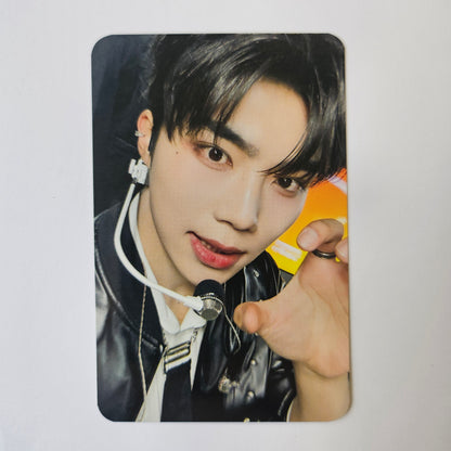 ZEROBASEONE - RE-FLOW Soundwave Photocards