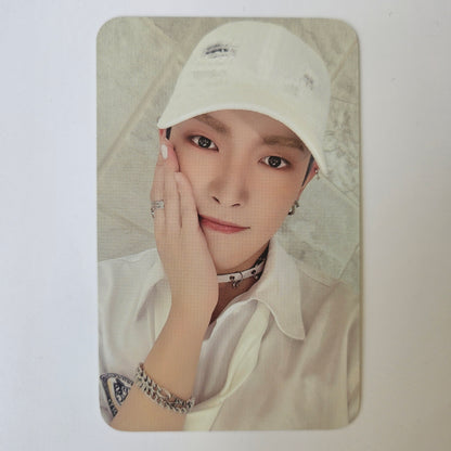 ATEEZ - Official Album Photocards (Hongjoong)