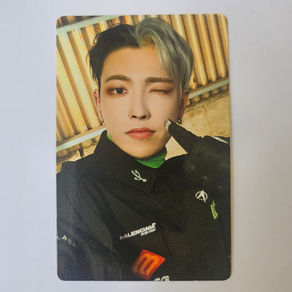 ATEEZ - Official Album Photocards (Hongjoong)