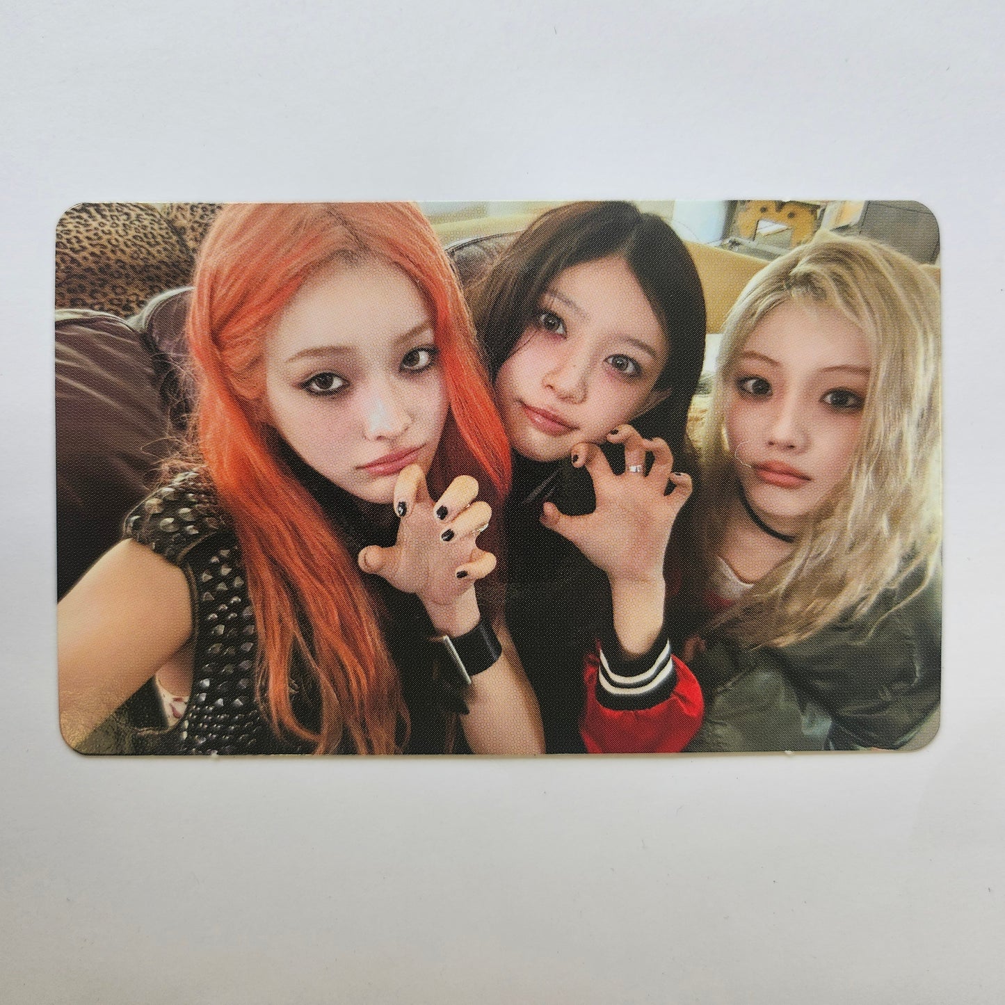 ILLIT - MAMIHLAPINATAPAI Weverse Photocards