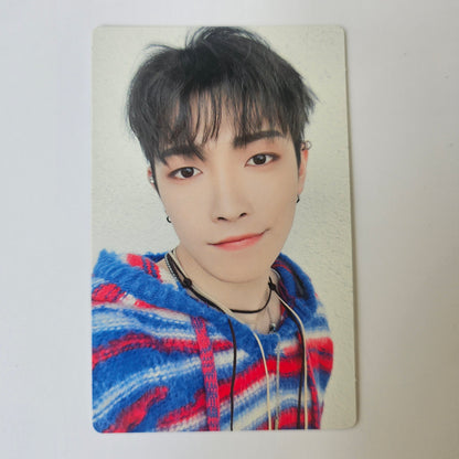 ATEEZ - Official Album Photocards (Hongjoong)