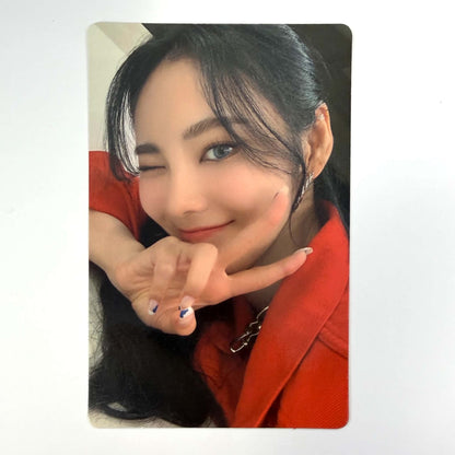 LOONA - Official Album/MD Photocards