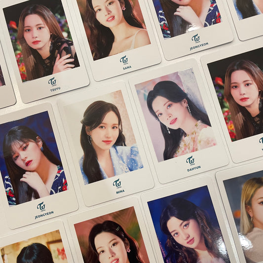 TWICE - Kura Kura Polaroids