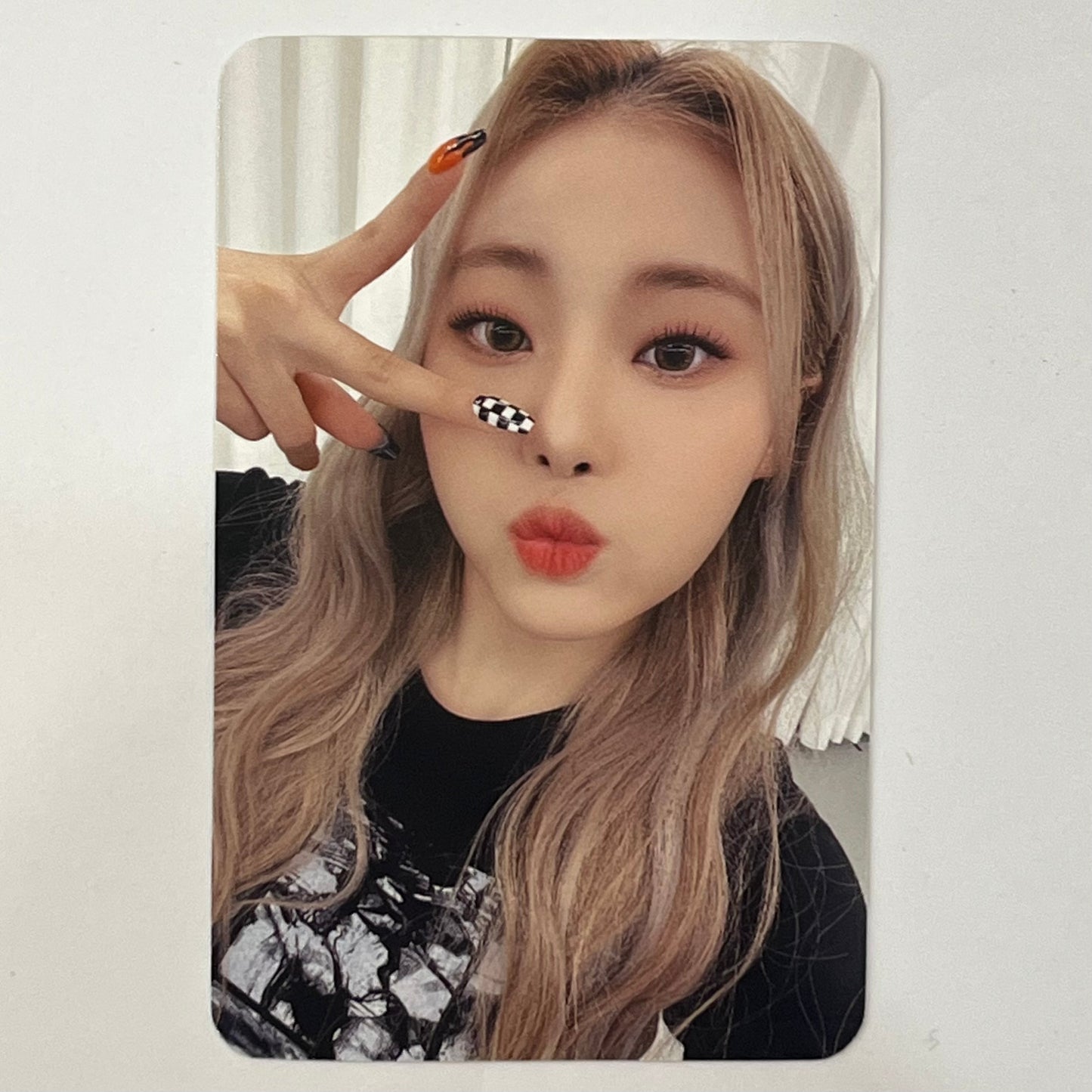 BILLLIE - Whosfan Cafe Photocards