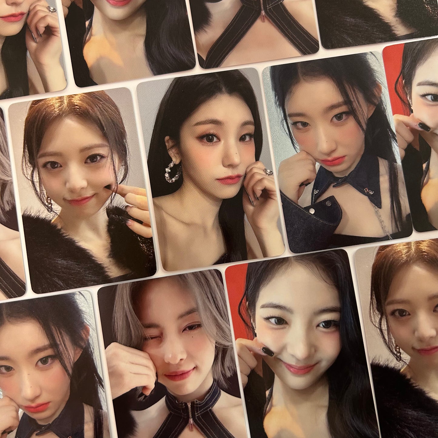 ITZY - Cheshire Withmuu Fansign Photocards