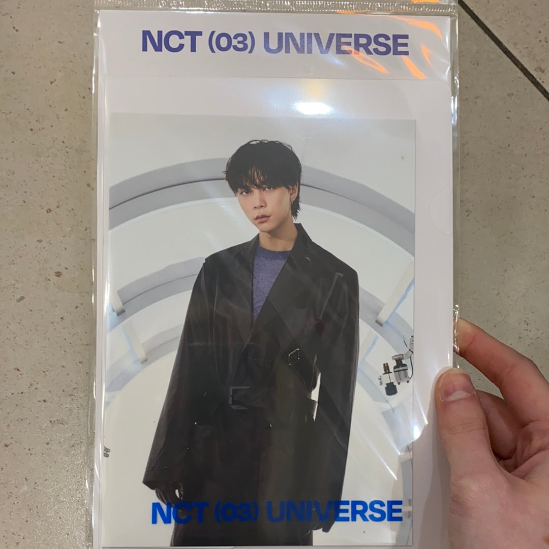 NCT - 'UNIVERSE' Postcard & Hologram Photocard Set