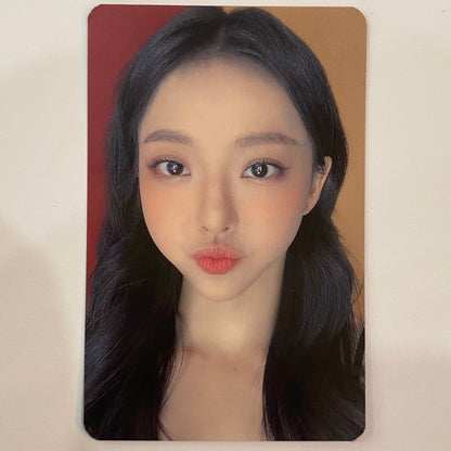 LOONA - World Tour Trading Cards