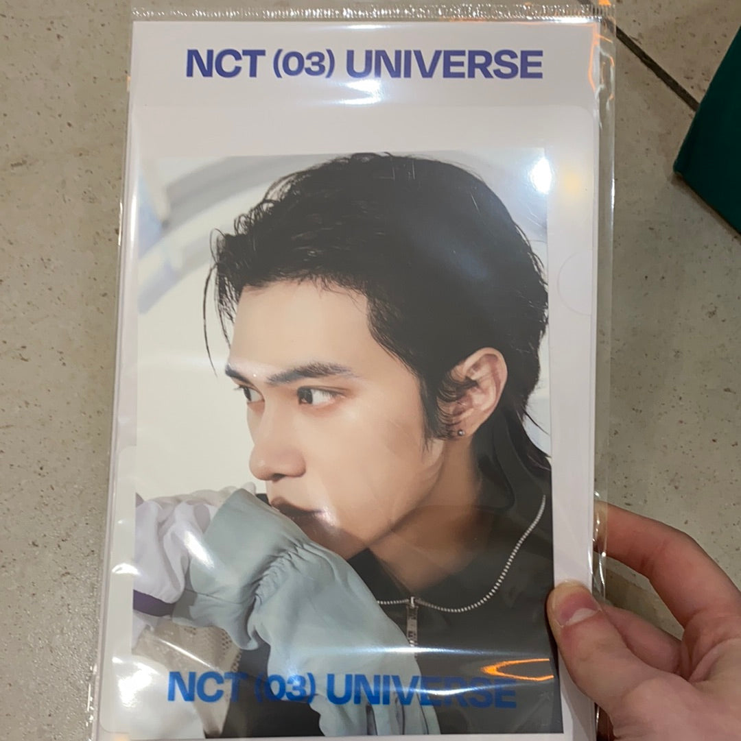 NCT - 'UNIVERSE' Postcard & Hologram Photocard Set